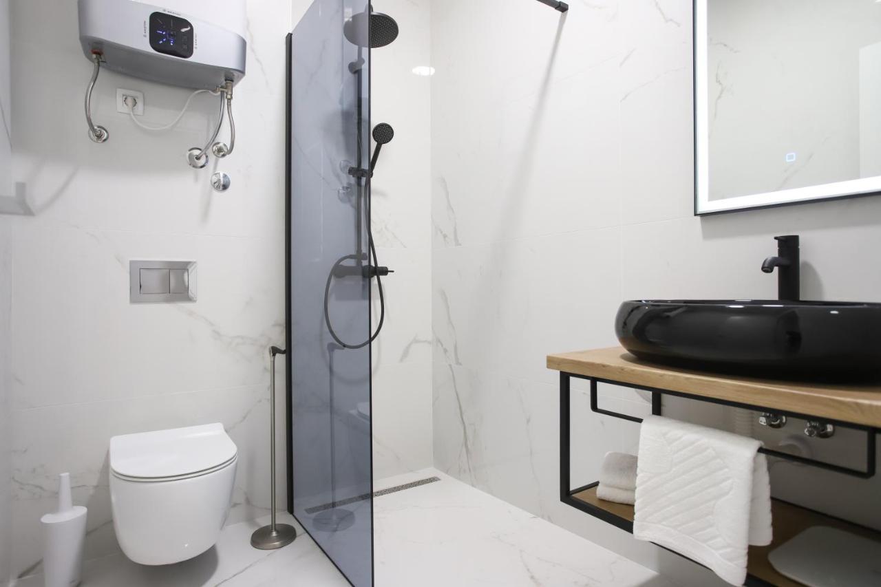 New&Luxury Apartment With An Outstanding View - Bombii Blue ดูบรอฟนิก ภายนอก รูปภาพ